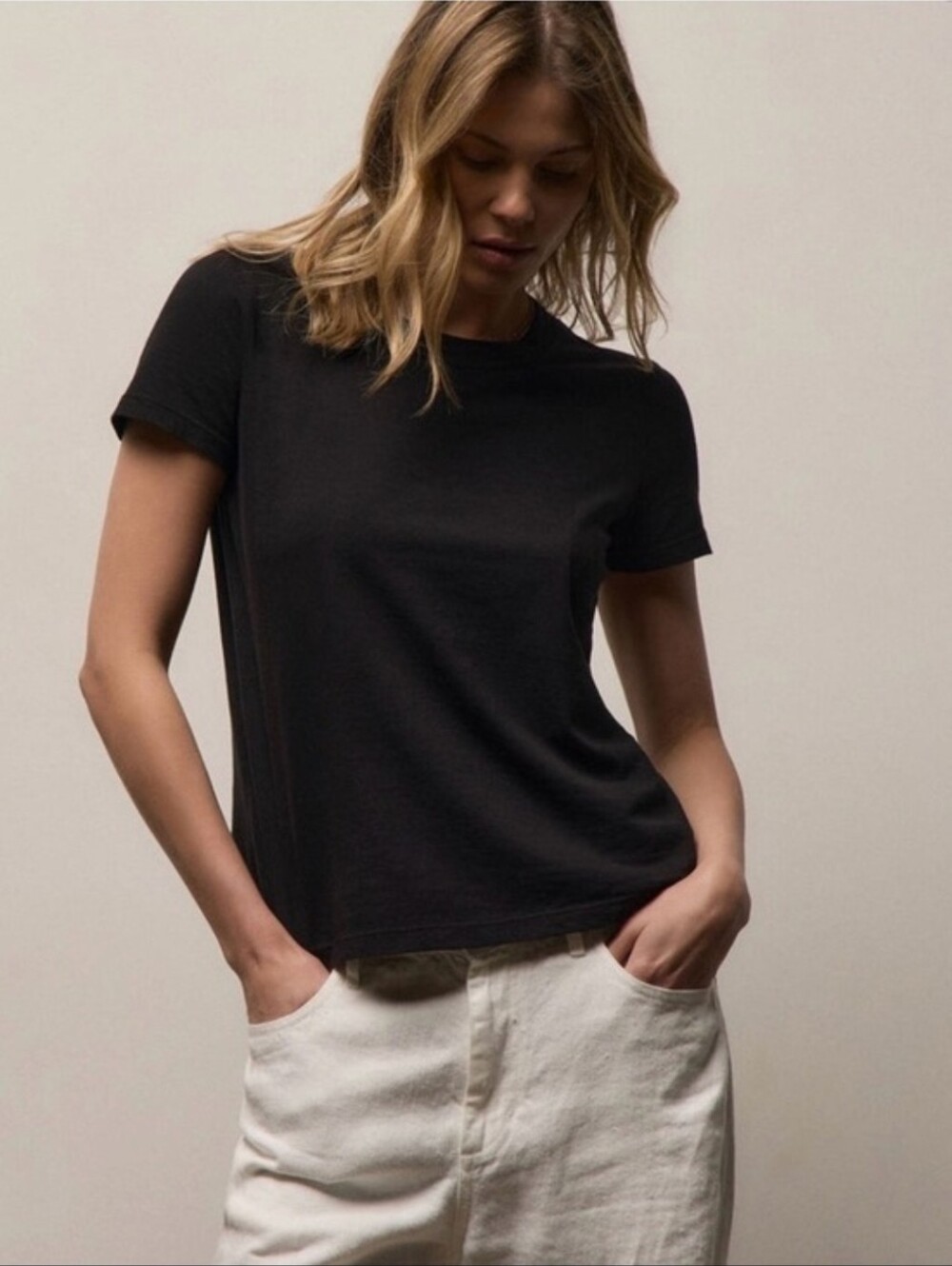 NWT James Perse Classic Crewneck Short Sleeve Black Tee